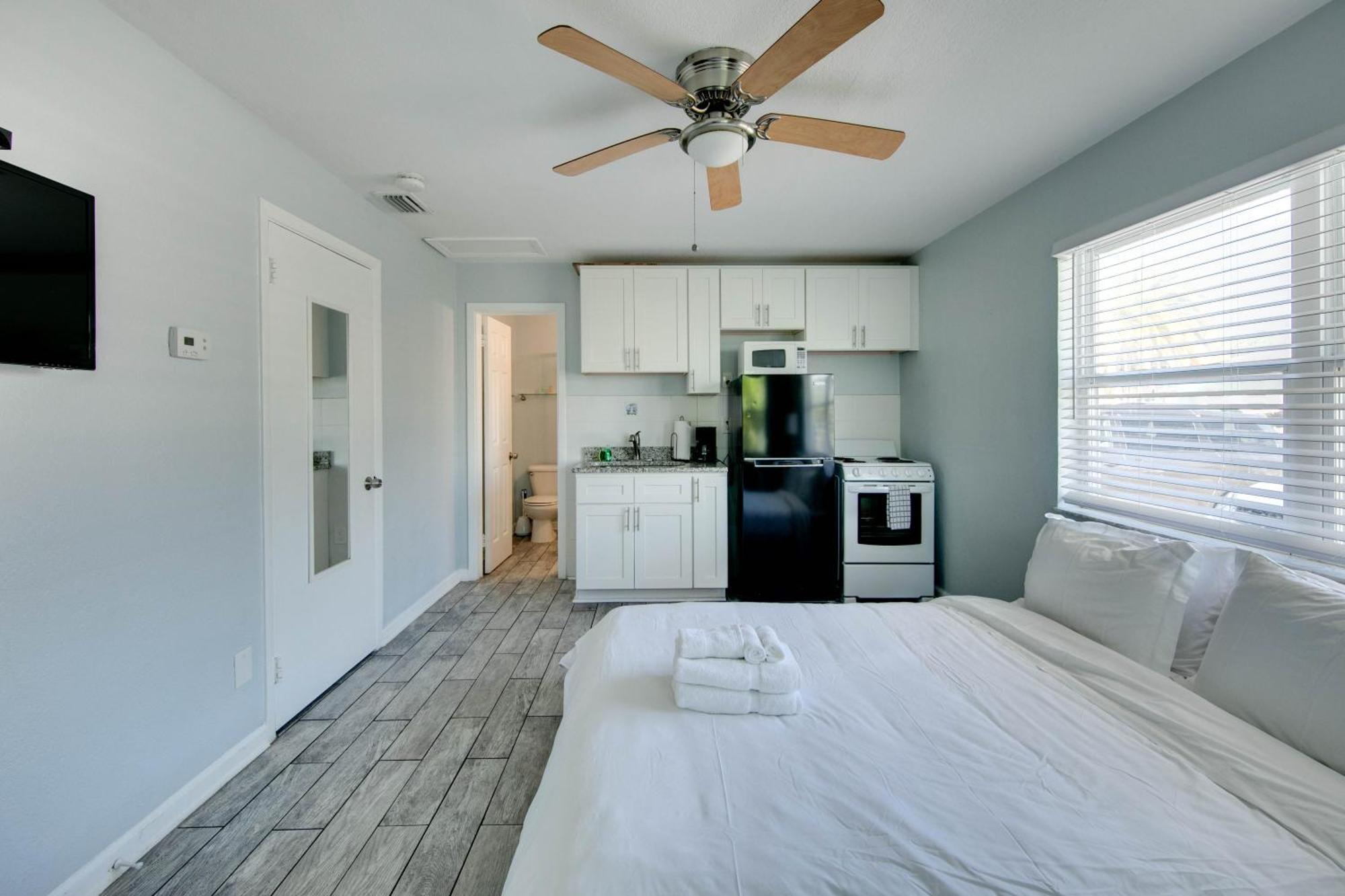 The Bungalows Treasure Island Bilik gambar