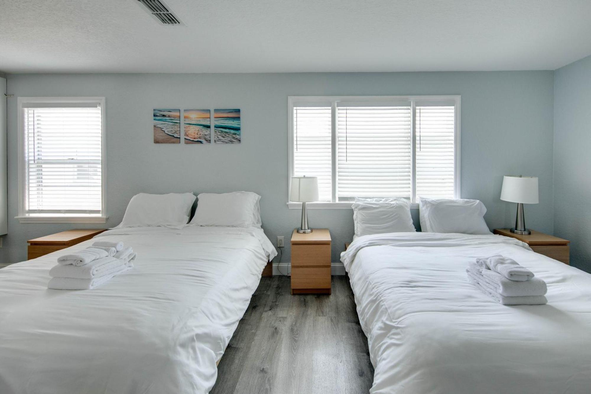 The Bungalows Treasure Island Bilik gambar